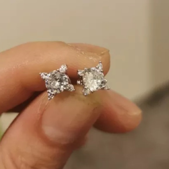 Sterling Silver plated CZ earrings - Picture 2 of 4